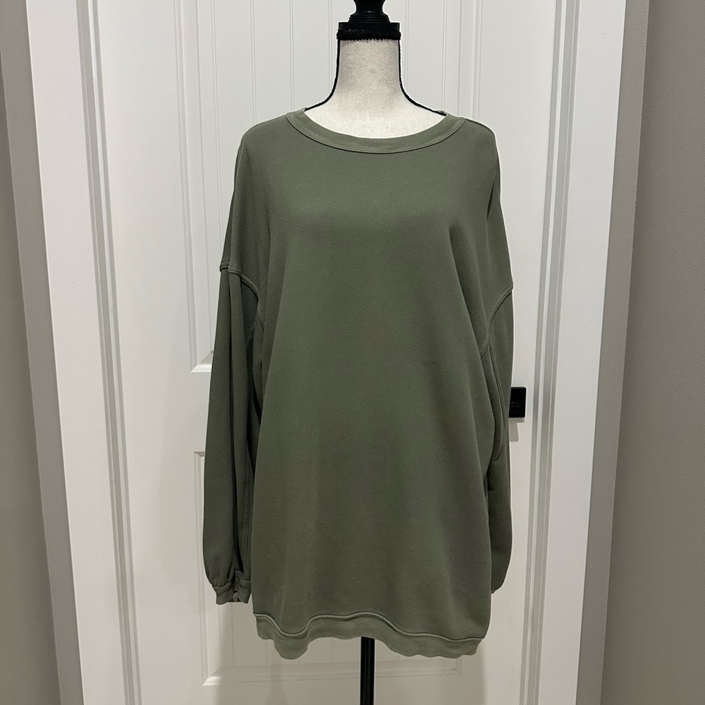 Aerie Olive Green oversized Sweatshirt size Medium